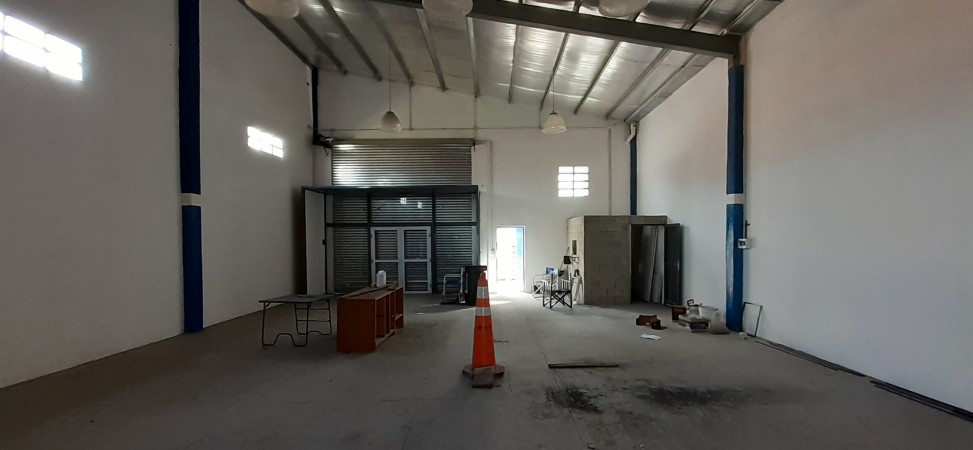 VENTA Galpón con Cámara 