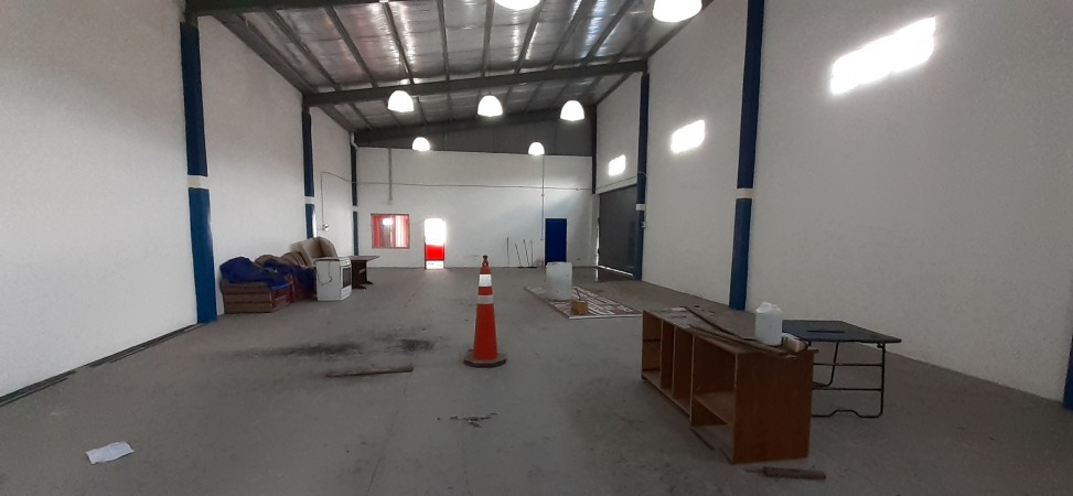 VENTA Galpón con Cámara 
