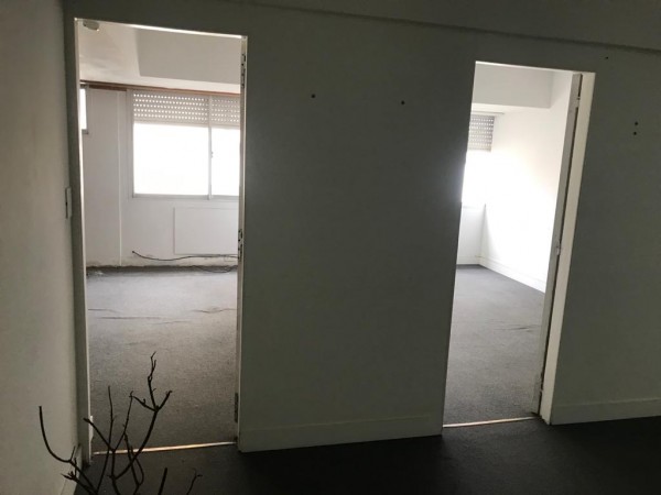 Venta oficina sobre Peatonal San Martin 