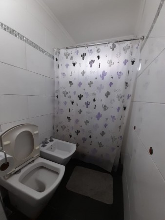 VENTA HERMOSO CHALET EN EL BARRIO SANTA ELENA