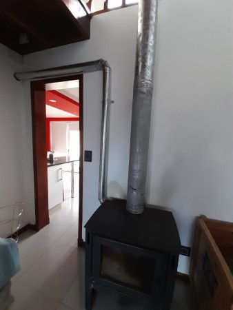 VENTA HERMOSO CHALET EN EL BARRIO SANTA ELENA