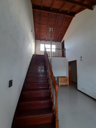 VENTA HERMOSO CHALET EN EL BARRIO SANTA ELENA