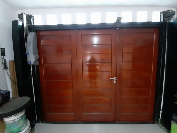 VENTA HERMOSO CHALET EN EL BARRIO SANTA ELENA