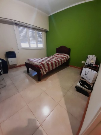 VENTA PH 2 AMBIENTES A LA CALLE