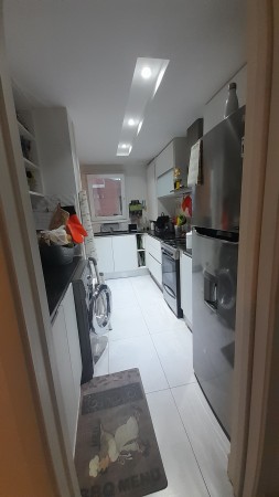 VENTA EDIFICIO BOGHOSS  2  - SEMI PISO DE  TRES AMBIENTES CON COCHERAS Y BAULERA. A LA CALLE PLENA VISTA AL MAR - AV. LIBERTAD 3300 -LA PERLA-