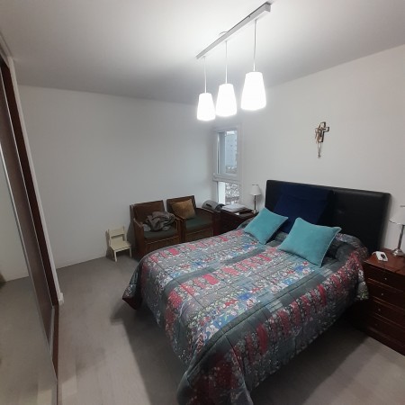 VENTA EDIFICIO BOGHOSS  2  - SEMI PISO DE  TRES AMBIENTES CON COCHERAS Y BAULERA. A LA CALLE PLENA VISTA AL MAR - AV. LIBERTAD 3300 -LA PERLA-