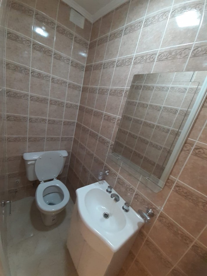 VENTA DEPARTAMENTO 2 AMBIENTES EXTERNO CON DEPENDENCIA. RIVADAVIA 2200