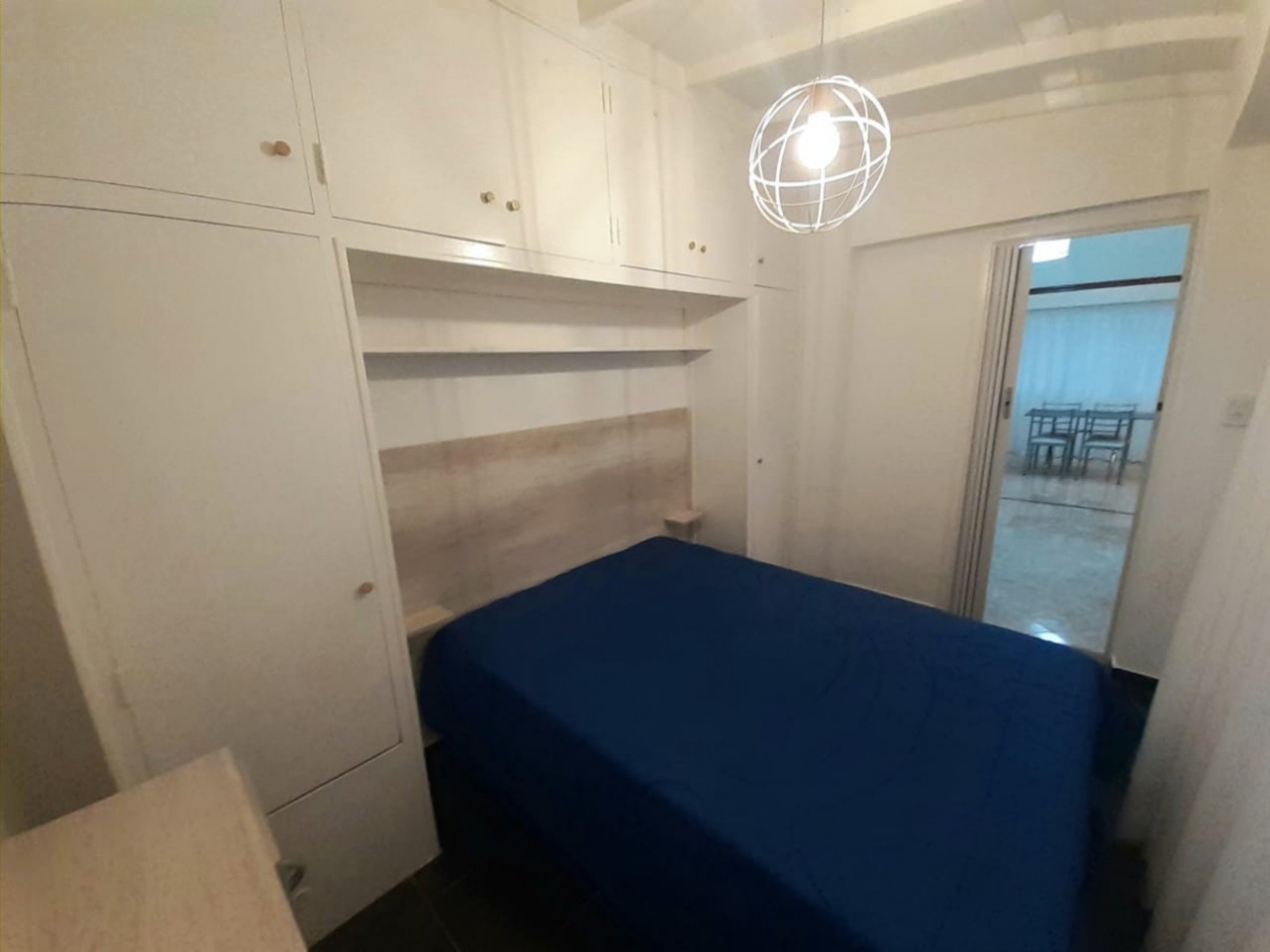VENTA DOS AMBIENTES CONTRA-FRENTE, PLANTA BAJA. CORRIENTES 2100