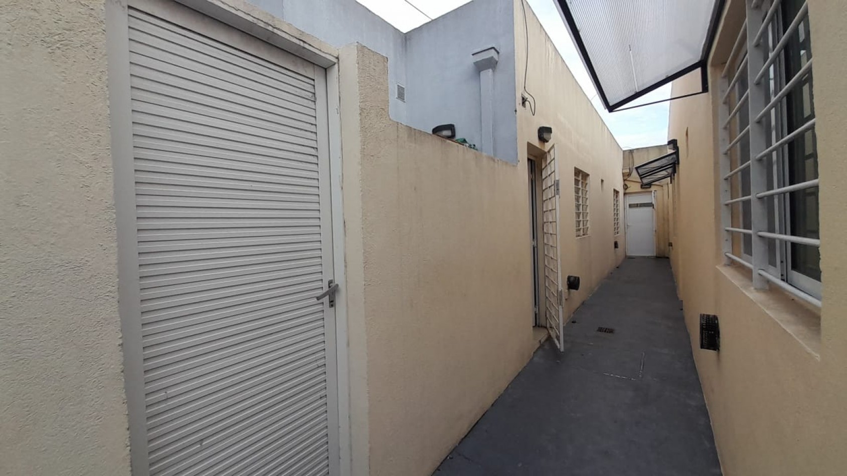 VENTA PH 2 AMBIENTES, CON PATIO-LAVADERO// SIN EXPENSAS!!