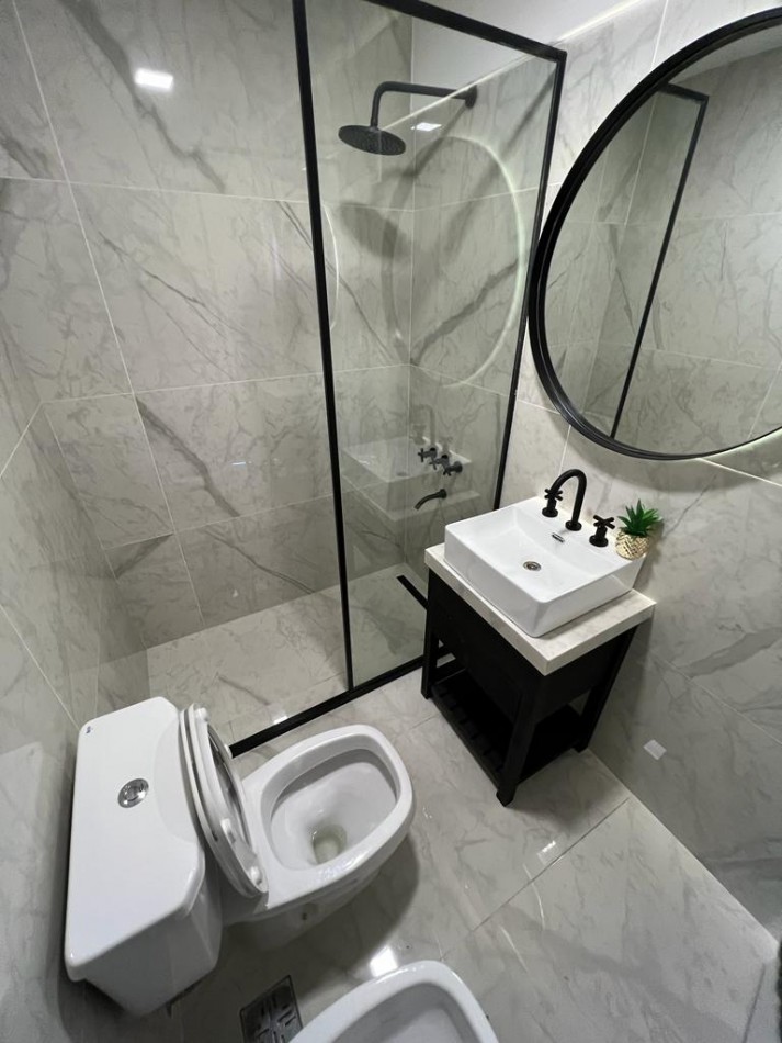 VENTA Semipiso de 3 amb con COCHERA. Falucho 2682.