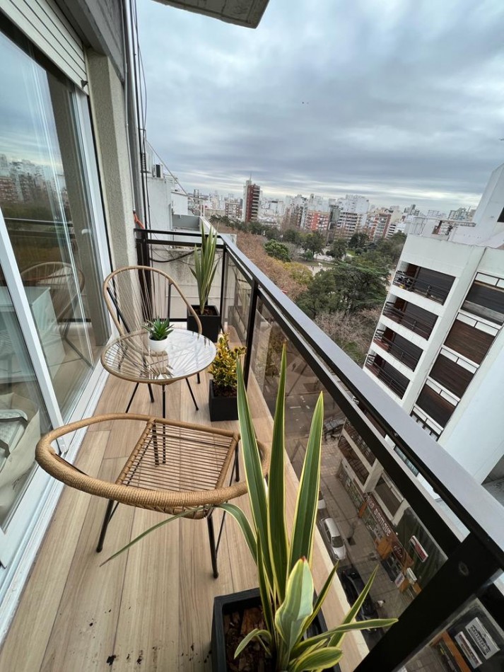 VENTA Semipiso de 3 amb con COCHERA. Falucho 2682.