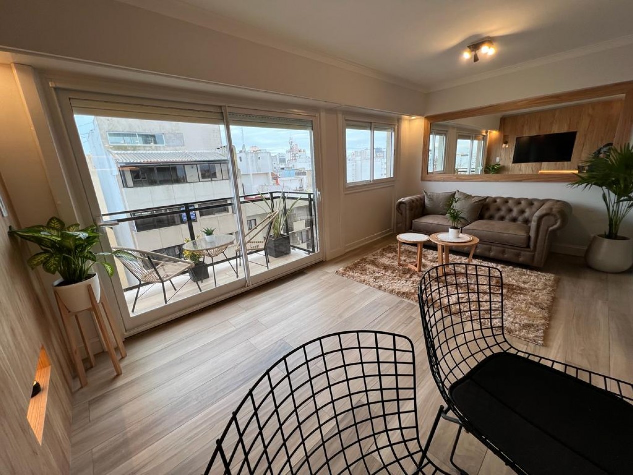 VENTA Semipiso de 3 amb con COCHERA. Falucho 2682.