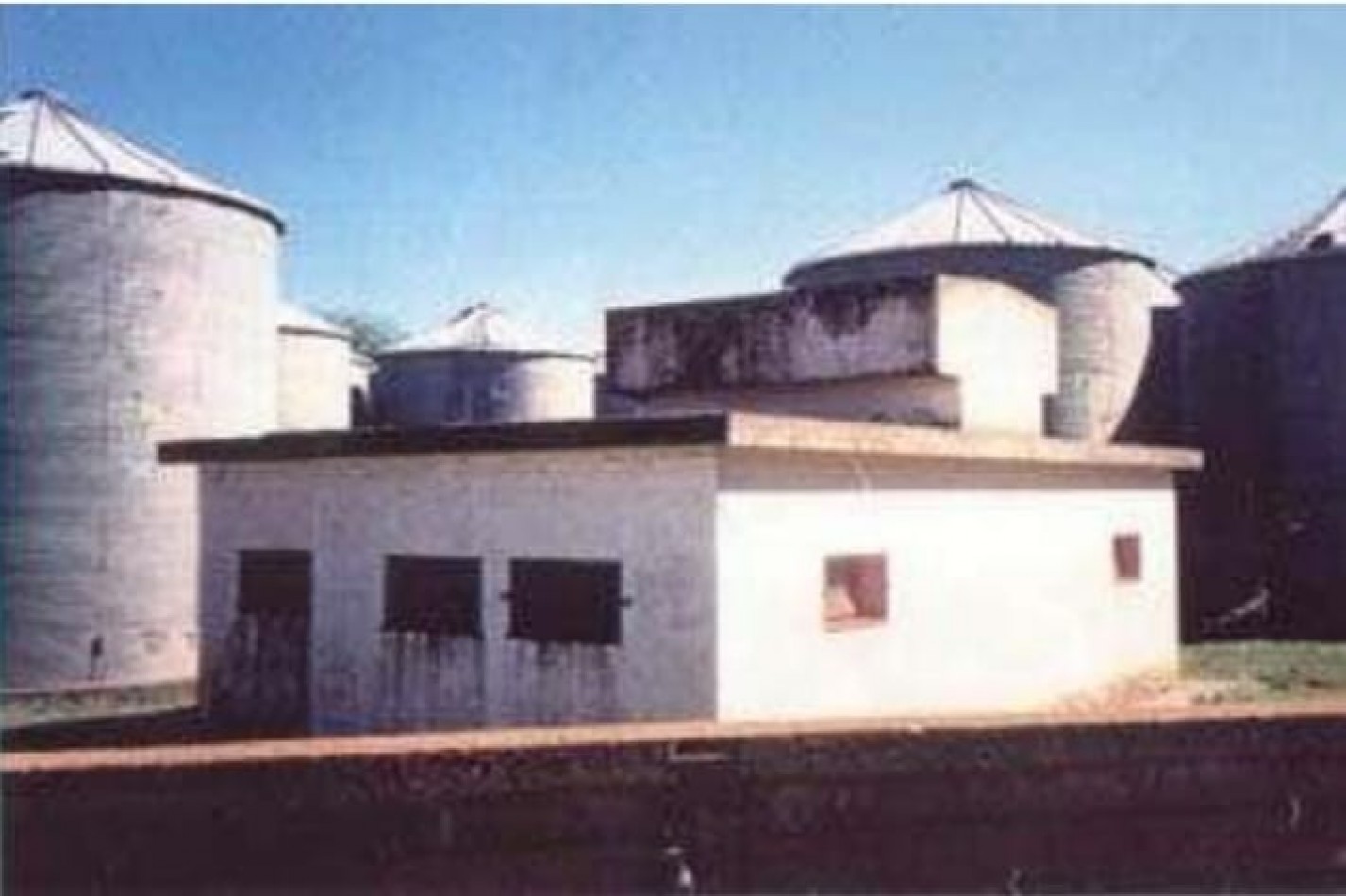 VENTA: PLANTA DE SILOS Y ACOPIO DE CEREALES EN CORONEL DORREGO (BS. AS.)