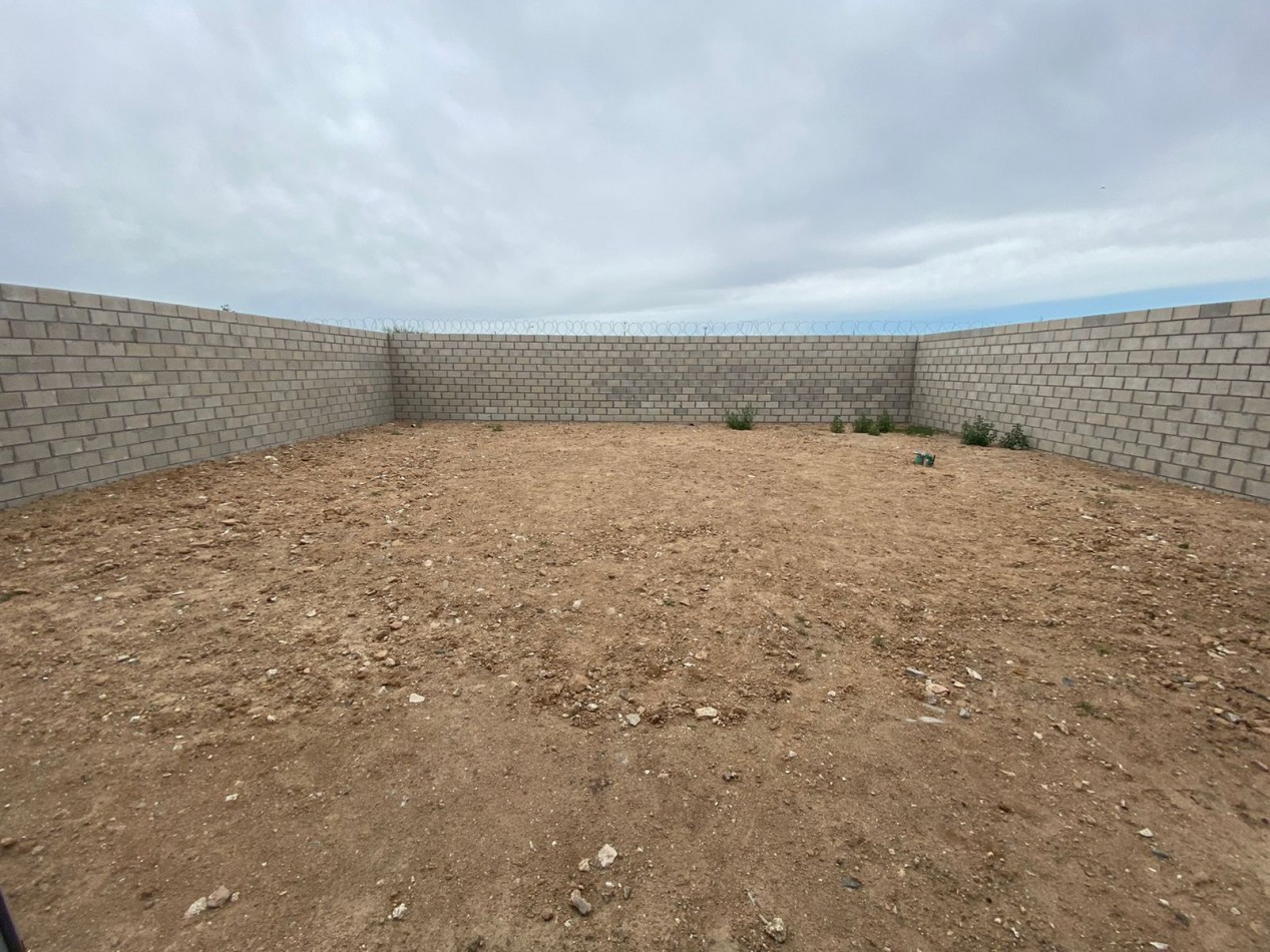 VENTA: GRAN GALPON NUEVO 550 M2. CUBIERTOS SOBRE LOTE DE 750 M2. EN LA CIUDAD DE  BALCARCE