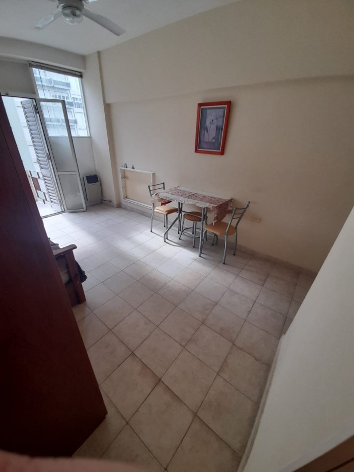 DEPARTAMENTO 1 AMBIENTE LURO Y CORRIENTES