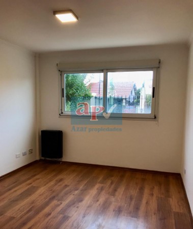 Venta departamento 2 ambientes con espacio de cochera 