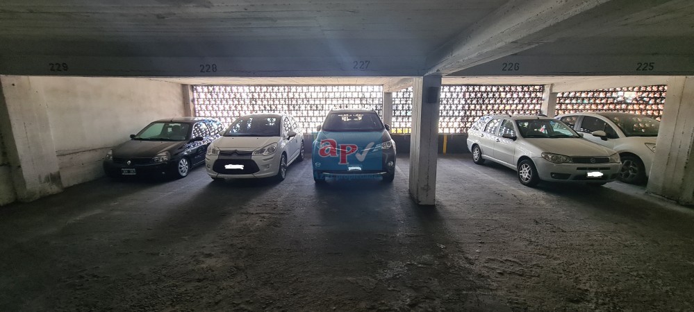 Venta cochera Centro 