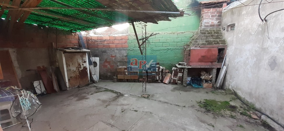 VENTA casa a reciclar Barrio Puerto!!