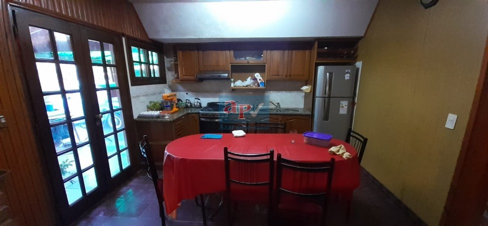 VENTA CHALET SOBRE LA AVENIDA ESTRADA 