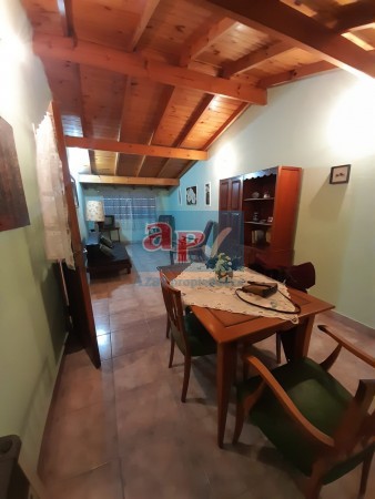 VENTA SOBRE AVENIDA MUYYY COMERCIAL CHALET CON DEPARTAMENTO 10.39X35.50