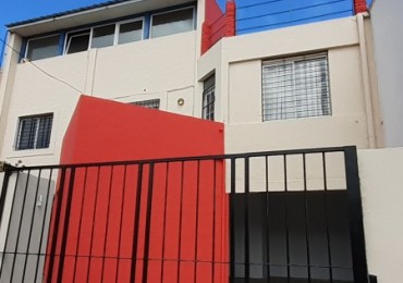 Venta complejo a reciclar ó sub dividir Punta mogotes con quincho y terraza.