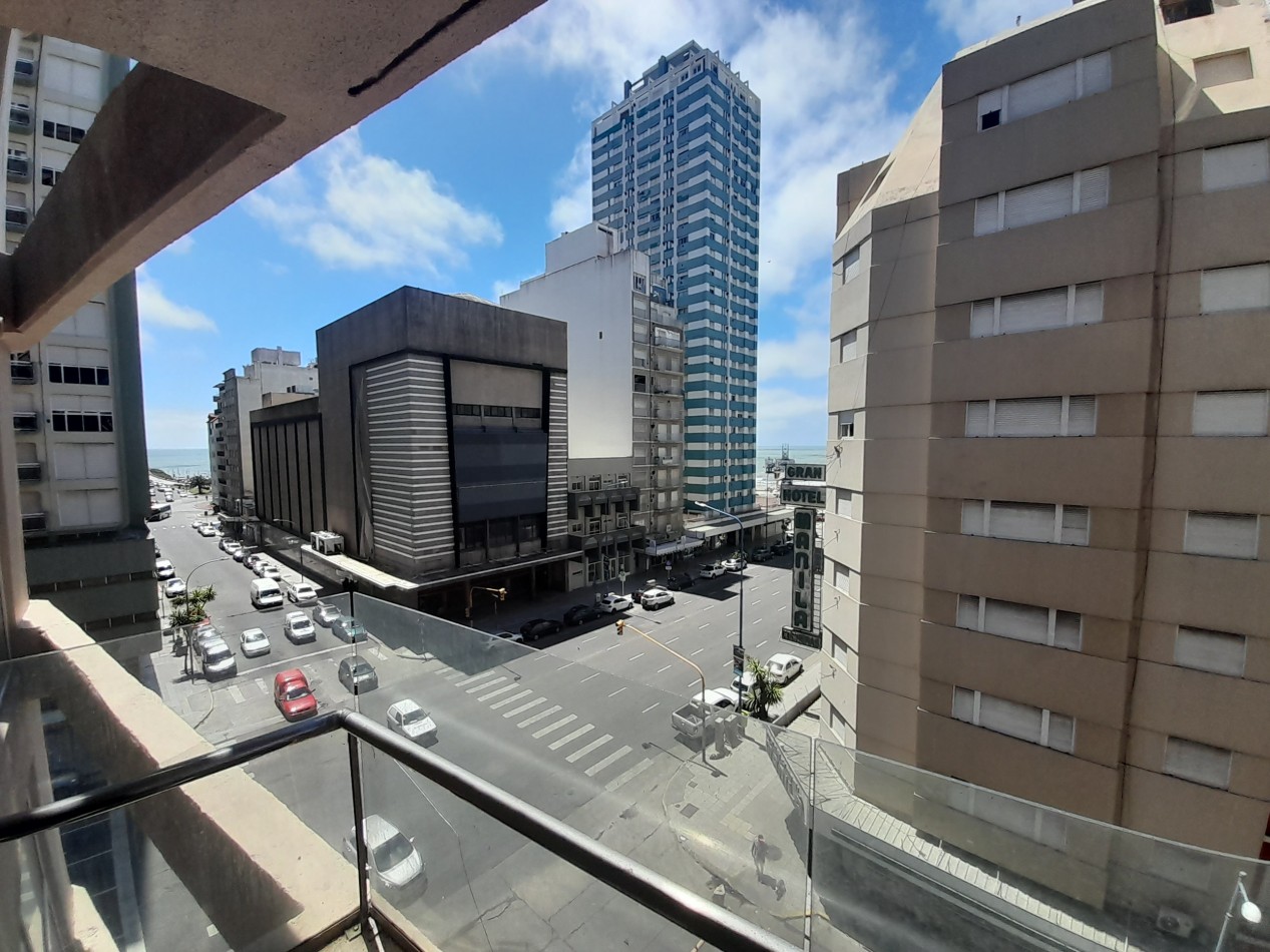 VENTA DEPARTAMENTO UN AMBIENTE, A LA CALLE 2 BALCONES CON VISTA AL MAR!