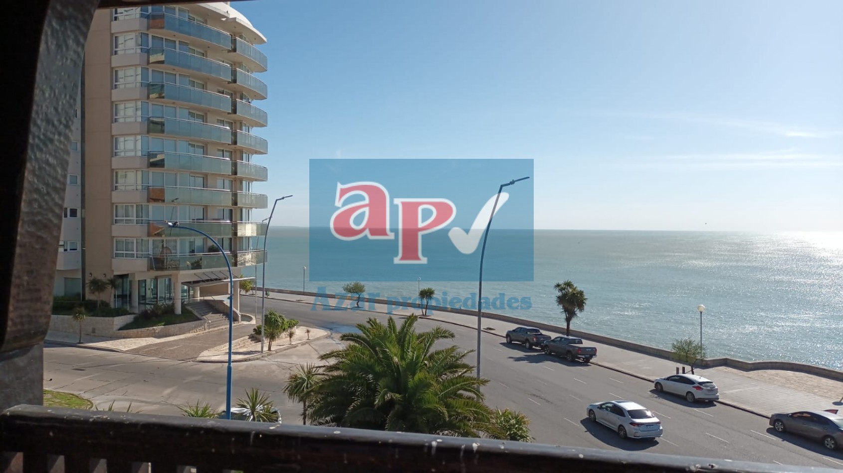 ALQUILO 36 MESES GRAN SEMIPISO PLENA VISTA AL MAR EN EDIFICIO BISCAYNE BEACH